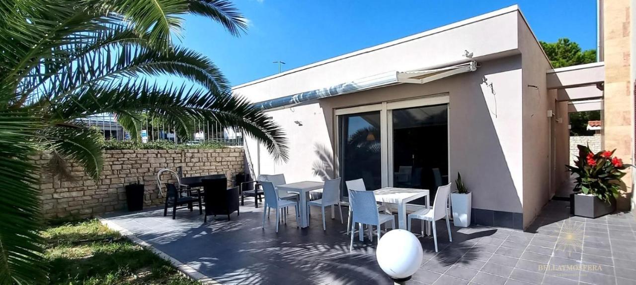Bellatmosfera Bed and Breakfast Trani Exteriör bild